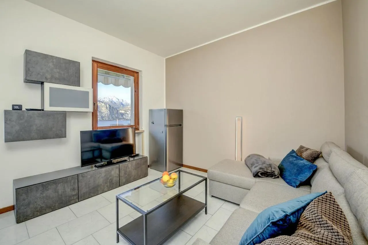 My Garda Family Apartment Brenzone 아센자디브렌조네 0*,  이탈리아