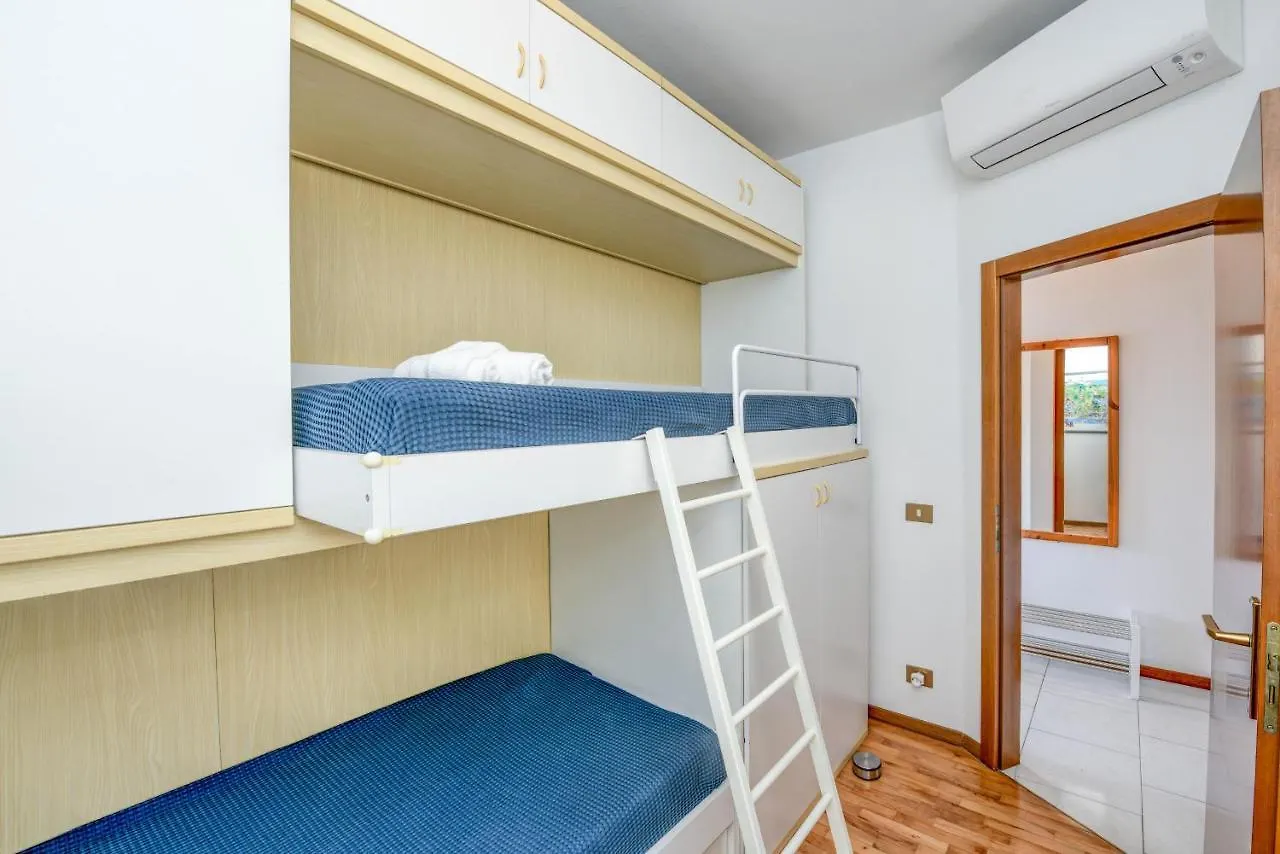 My Garda Family Apartment Brenzone 아센자디브렌조네 이탈리아